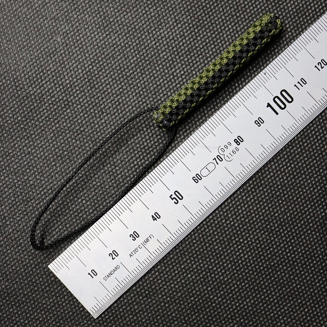 Schwarz/Oliv