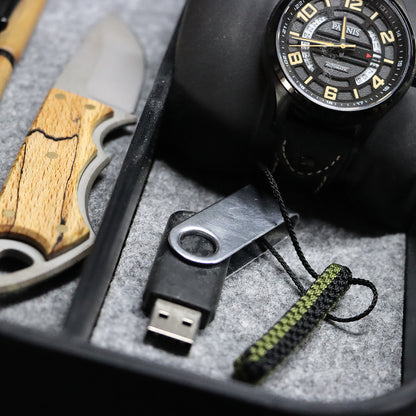 Schwarz/Oliv
