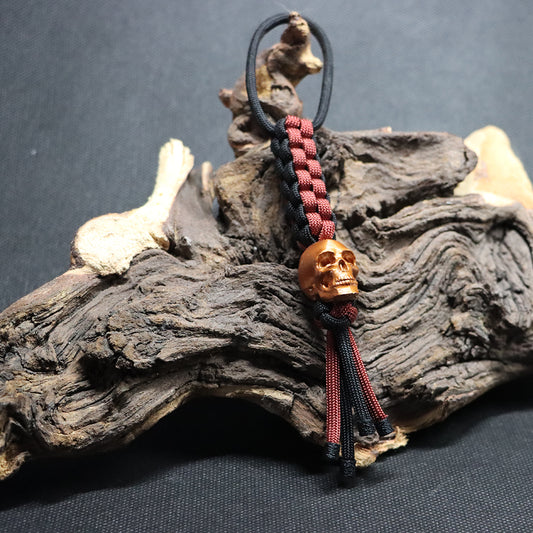 Schwarz/Rot mit Totenkopf