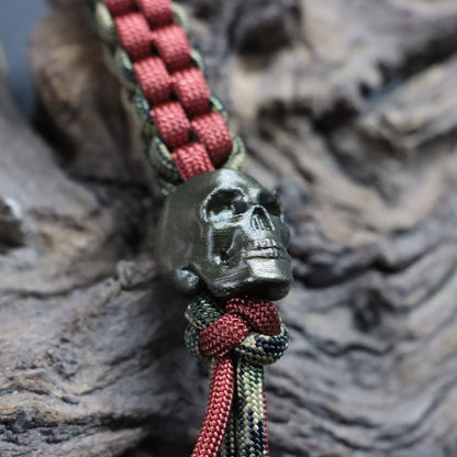 Tarn/Rot mit Totenkopf