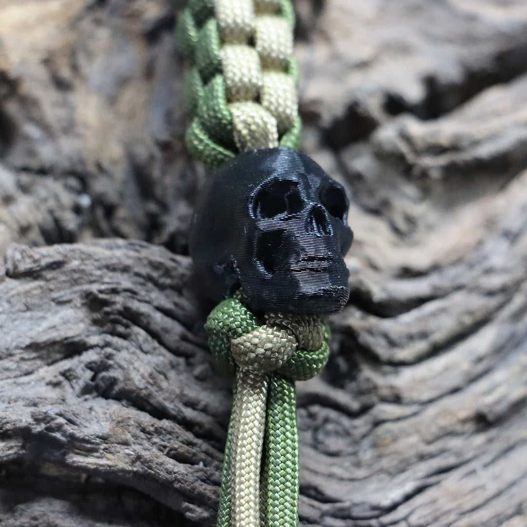 Oliv/Sand mit Totenkopf