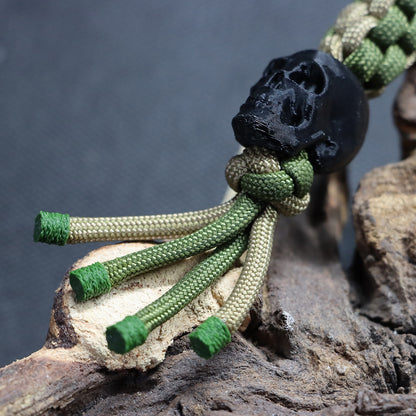 Oliv/Sand mit Totenkopf