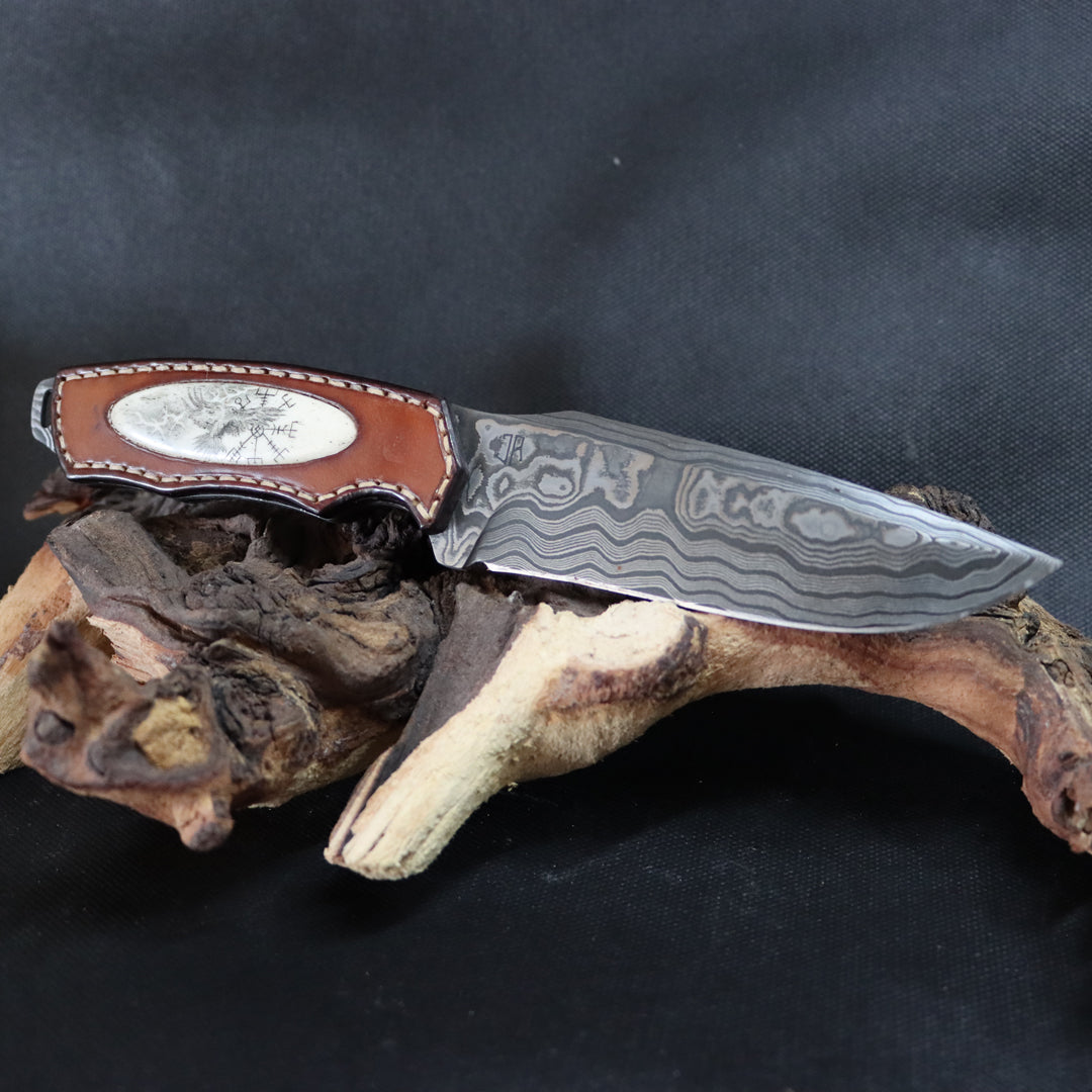 Damastklinge mit Leder-Griff & Scrimshaw