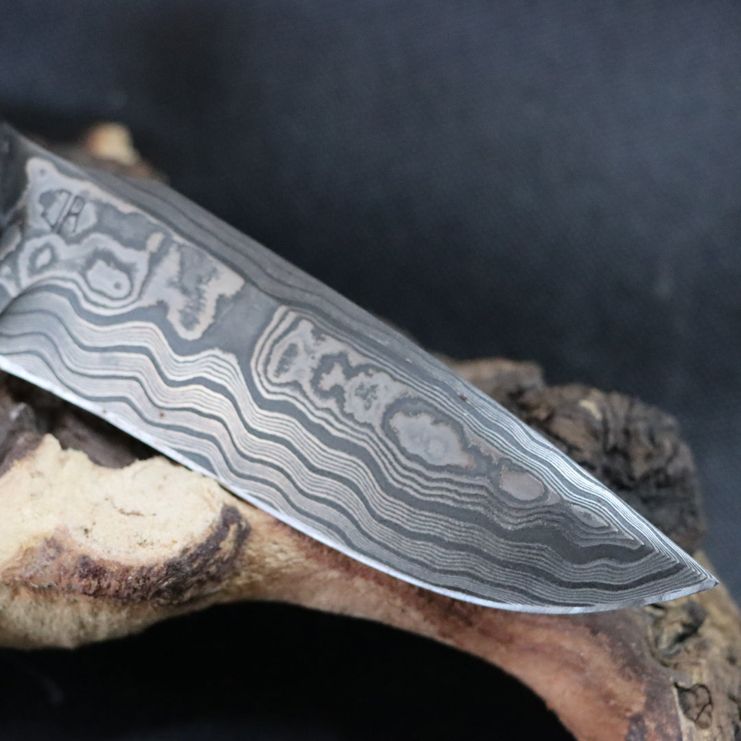 Damastklinge mit Leder-Griff & Scrimshaw